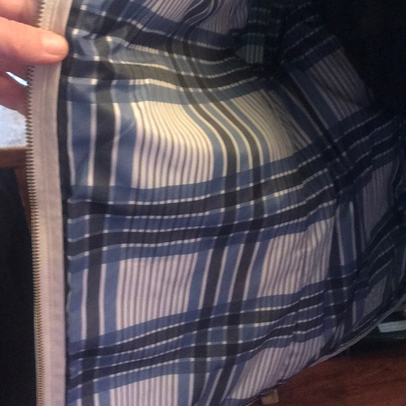 Tommy Hilfiger Quilted Style Coat w/ Plaid Lining - Picture 9 of 14